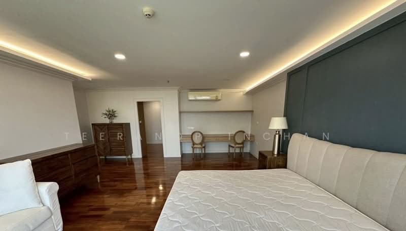 New House condominium, Bangkok, Ploenchit, Lumphini, Pathum Wan, Bangkok, 3 Bedrooms, 200 sqm, Condo For Rent, by Teeranop Inchan, 500198384 - DDproperty.com