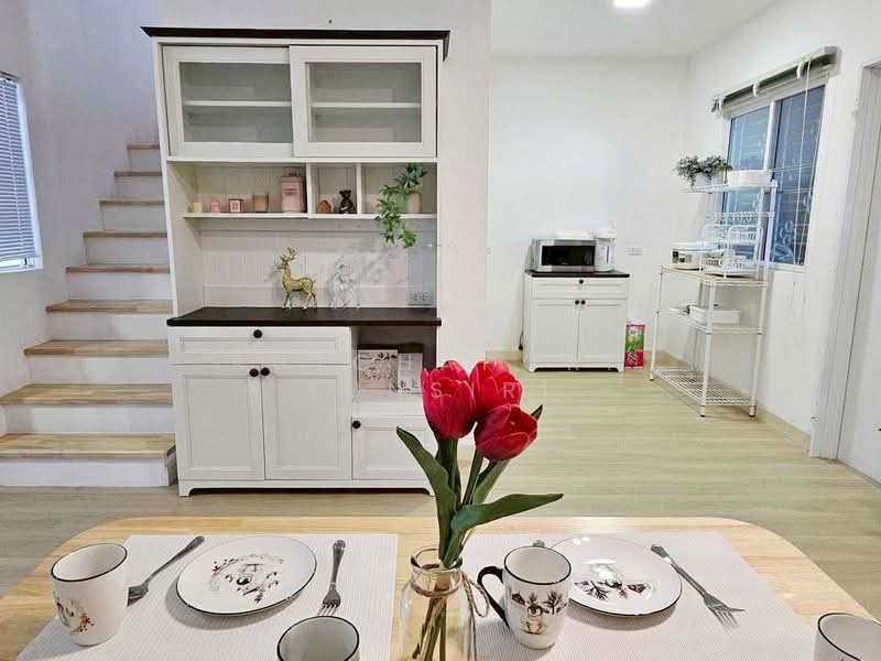 ทาวน์เฮ้าส์ในโครงการ ให้เช่า – ใกล้บิ๊กซีแม่เหียะ เพียง 5 นาที ค่าเช่า 25,000 บาท / เดือน No.9H867, Chiang Mai, Mae Hia, Muang Chiang Mai, Chiang Mai, 4 Bedrooms, 170 sqm, Townhouse For Rent, by Rutchaporn Tunsiri, 500198434 - DDproperty.com