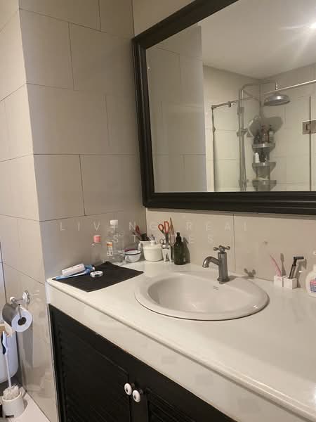 Icon III, Bangkok, 858 Sukhumvit Road, Khlong Tan Nua, Watthana, Bangkok, 1 Bedroom, 48 sqm, Condo For Rent, by Living Real Estates, 500198449 - DDproperty.com