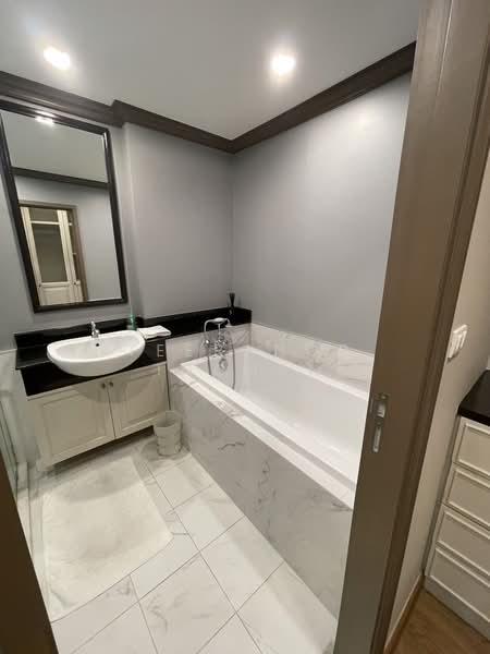 The Reserve Kasemsan 3, Bangkok, 8 Kasemsan Road, Wang Mai, Pathum Wan, Bangkok, 2 Bedrooms, 70 sqm, Condo For Sale, by Teeranop Inchan, 500198456 - DDproperty.com