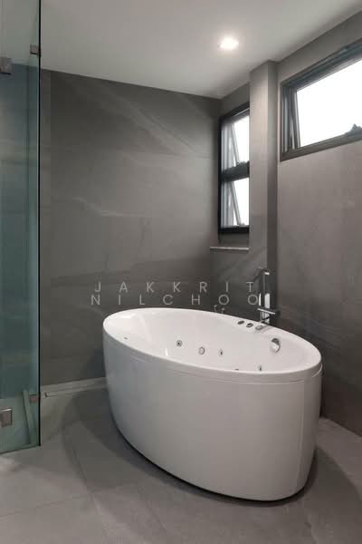 The Gentry Sukhumvit 101, Bangkok, Soi Sukhumvit 101, Sukhumvit Road, Bang Chak, Phra Khanong, Bangkok, 3 Bedrooms, 390 sqm, Single Detached House For Rent, by Jakkrit Nilchoo, 500198472 - DDproperty.com