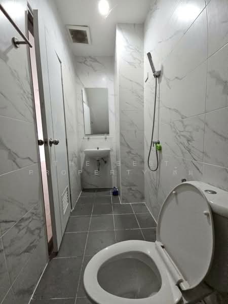 อาคารพาณิชย์ดอนหัวฬ่อ ชลบุรี, ชลบุรี, ดอนหัวฬ่อ, เมืองชลบุรี, ชลบุรี, 100 ตร.ม., ตึกแถว-อาคารพาณิชย์ ขาย, โดย The Best Property ส้ม, 500198504 - DDproperty.com