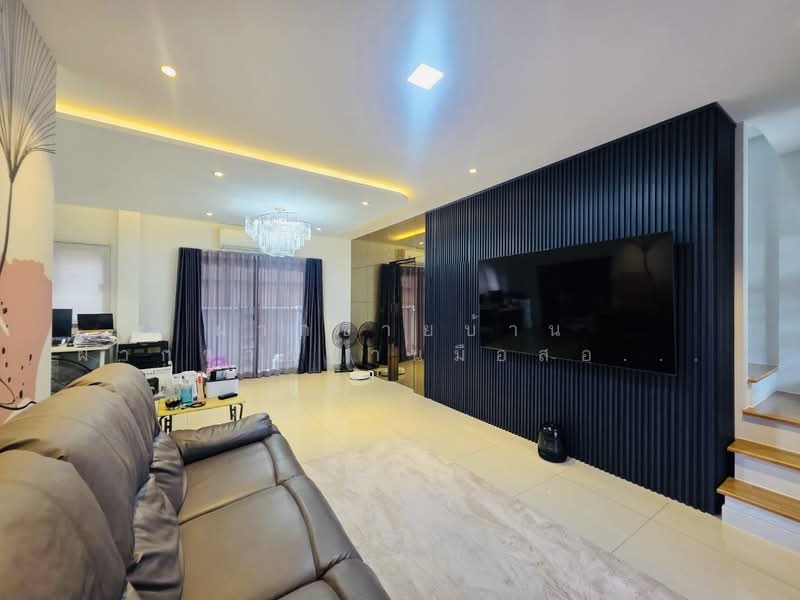 ขายบ้านใหญ่หลังมุม42วา.ติดเมกาบางนา พลีโน่ สุขุมวิท-บางนา2 ใกล้ทางด่วนวงแหวน สวยสุด, Bangkok, Bang Na, Bang Na, Bangkok, 3 Bedrooms, 160 sqm, Townhouse For Sale, by ฝากขายบ้าน ฝากขายบ้านมือสอง ฝากขายอสัง Realty HuB, 500198512 - DDproperty.com