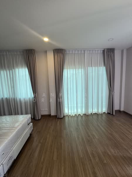 Centro Bangna-Srinakarin, Samut Prakan, Bang Kaeo, Bang Plee, Samut Prakan, 4 Bedrooms, 175 sqm, Single Detached House For Rent, by Chanyanath Worawatchaibaworn, 500198513 - DDproperty.com