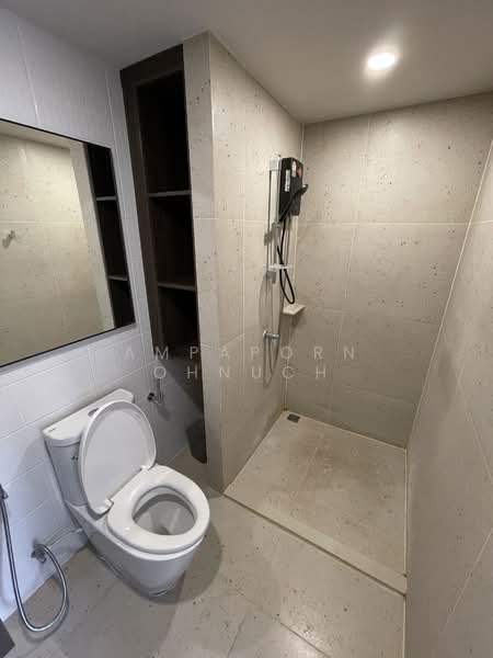 Noble Nue Cross Khu Khot, Pathum Thani, Khu Khot, Lam Luk Ka, Pathum Thani, 1 Bedroom, 31 sqm, Condo For Rent, by Ampaporn Ohnuch, 500198523 - DDproperty.com