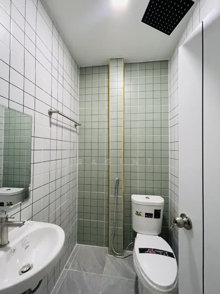 Ban Rom Ngao Mai, Nonthaburi, Soi Ban Rom Ngao Mai, Bang Khu Rat, Bang Bua Thong, Nonthaburi, 2 Bedrooms, 100 sqm, Townhouse For Sale, by NRagent, 500198527 - DDproperty.com