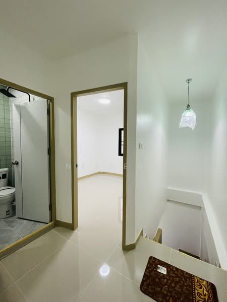 Ban Rom Ngao Mai : บ้านร่มเงาไม้, นนทบุรี, ซอย หมู่บ้านร่มเงาไม้, บางคูรัด, บางบัวทอง, นนทบุรี, 100 ตร.ม., ทาวน์เฮ้าส์ ขาย, โดย NRagent, 500198527 - DDproperty.com