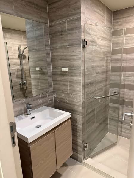 Maestro 03 Ratchada-Rama 9, Bangkok, Soi Ratchadaphisek 3 Ratchadaphisek Road, Din Daeng, Din Daeng, Bangkok, 1 Bedroom, 29 sqm, Condo For Rent, by Jirawan Suwannaphet, 500198530 - DDproperty.com