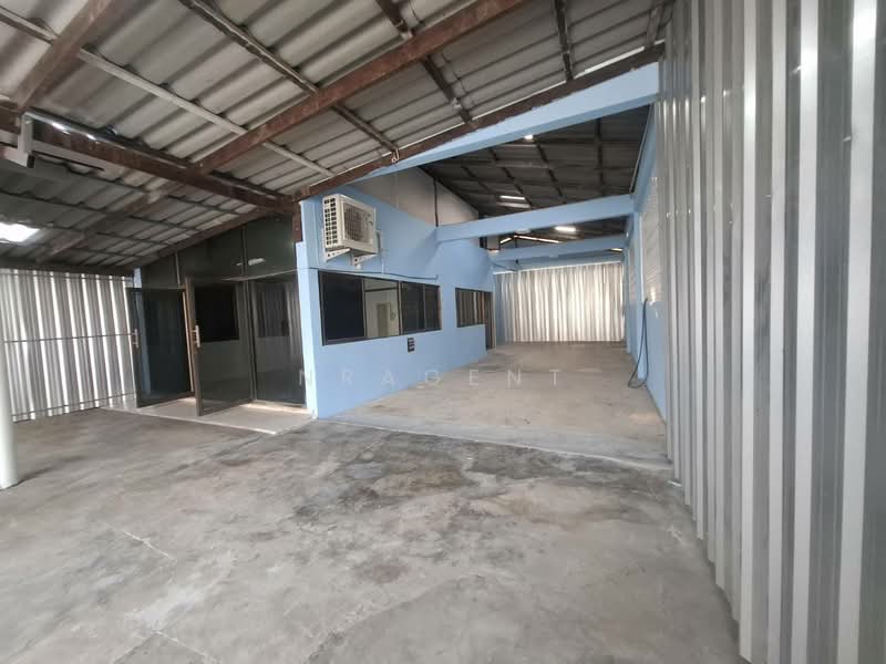 บ้านเดี่ยว 2 หลัง พร้อมโกดัง 1 หลัง ซอยบางแวก 120, Bangkok, Bang Phai, Bang Khae, Bangkok, 5 Bedrooms, 200 sqm, Single Detached House For Sale, by NRagent, 500198532 - DDproperty.com