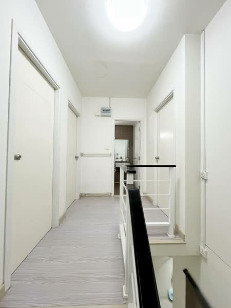 Baan Pruksa 86/2 Ladkrabang-Suvarnabhumi : บ้านพฤกษา 86/2 ลาดกระบัง-สุวรรณภูมิ, สมุทรปราการ, ซ.ลาดกระบัง 54 ถ.ลาดกระบัง, ศีรษะจรเข้น้อย, บางเสาธง, สมุทรปราการ, 95 ตร.ม., ทาวน์เฮ้าส์ ขาย, โดย NRagent, 500198534 - DDproperty.com