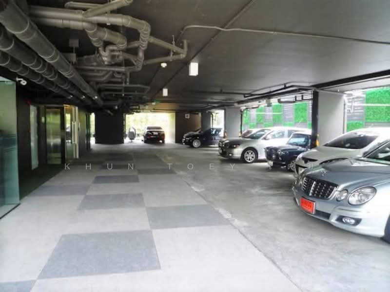 Socio Ruamrudee, Bangkok, Soi Ruamruedee 2, Lumphini, Pathum Wan, Bangkok, 1 Bedroom, 32 sqm, Condo For Rent, by Khun Toey เตย, 500198537 - DDproperty.com