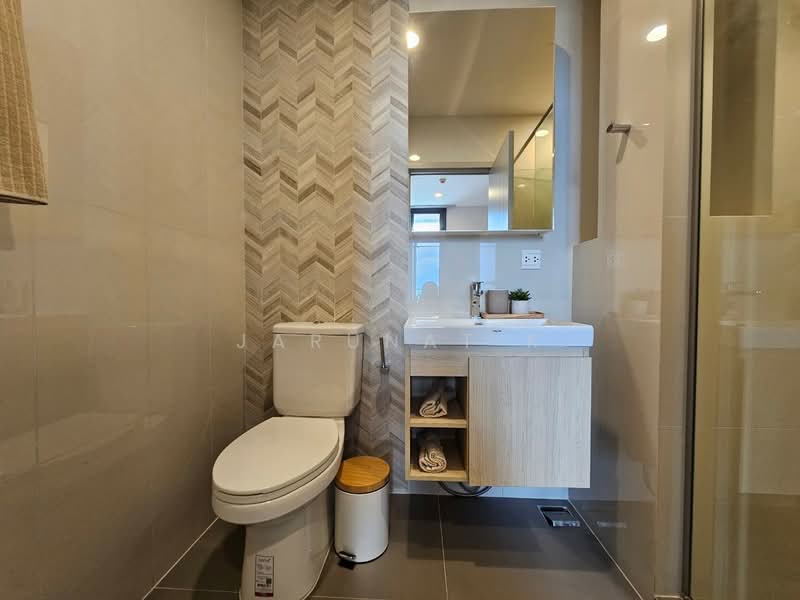 Oka Haus Sukhumvit 36, Bangkok, 3399 Rama 4 Road, Khong Tan, Khlong Toei, Bangkok, 1 Bedroom, 35 sqm, Condo For Rent, by Jarunat K, 500198557 - DDproperty.com