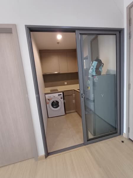 Whizdom Connect Sukhumvit : วิสซ์ดอม คอนเนค สุขุมวิท, กรุงเทพ, 1 ซอยปิยบุตร์ 1 ถนนสุขุมวิท, บางนา, บางนา, กรุงเทพ, 40 ตร.ม., คอนโด ให้เช่า, โดย Khun Toey เตย, 500198577 - DDproperty.com