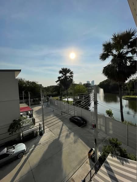 Patio Srinakarin-Rama 9 : พาทิโอ ศรีนครินทร์-พระราม 9, กรุงเทพ, ถนนกรุงเทพกรีฑา, หัวหมาก, บางกะปิ, กรุงเทพ, 191 ตร.ม., ทาวน์เฮ้าส์ ให้เช่า, โดย Jakkrit Nilchoo, 500198581 - DDproperty.com