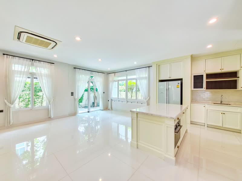 Nantawan Bangna Km.7, Samut Prakan, 98 Bangna-Trad Road, Bang Kaeo, Bang Plee, Samut Prakan, 4 Bedrooms, 283 sqm, Single Detached House For Rent, by Princeton Estate Co.,Ltd., 500198599 - DDproperty.com