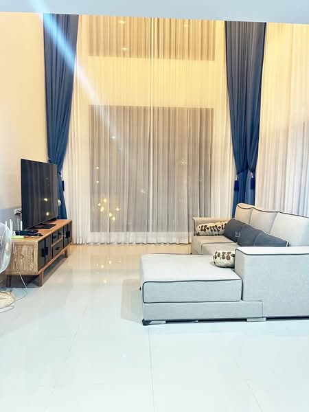 Saransiri Srivaree : สราญสิริ ศรีวารี, สมุทรปราการ, 343 ถนนทางหลวงชนบท, ศีรษะจรเข้น้อย, บางเสาธง, สมุทรปราการ, 190 ตร.ม., บ้านเดี่ยว ขาย, โดย ปุณณภา นารานนทชัย, 500198641 - DDproperty.com