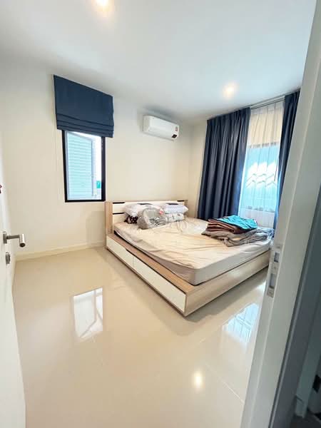 Saransiri Srivaree : สราญสิริ ศรีวารี, สมุทรปราการ, 343 ถนนทางหลวงชนบท, ศีรษะจรเข้น้อย, บางเสาธง, สมุทรปราการ, 190 ตร.ม., บ้านเดี่ยว ขาย, โดย ปุณณภา นารานนทชัย, 500198641 - DDproperty.com