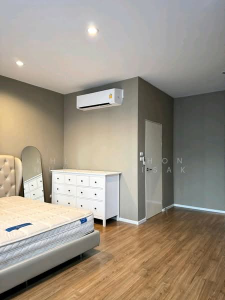 Baan Klang Muang Ladprao-Serithai, Bangkok, 8-2 Soi Serithai 52, Khan Na Yao, Khan Na Yao, Bangkok, 3 Bedrooms, 152 sqm, Townhouse For Rent, by Khlueanphon Nukulsirisak, 500198643 - DDproperty.com