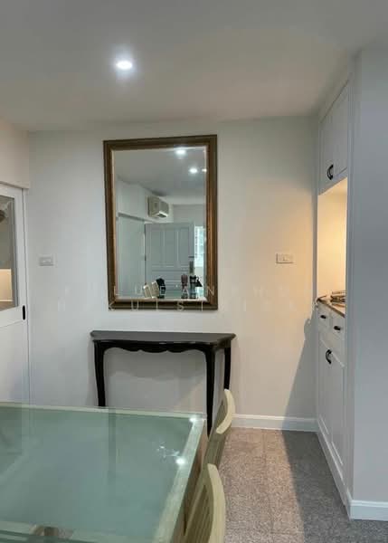 Sithakarn Condominium, Bangkok, 19 22 Chit Lom Alley, Lumphini, Pathum Wan, Bangkok, 3 Bedrooms, 240 sqm, Condo For Rent, by Khlueanphon Nukulsirisak, 500198662 - DDproperty.com