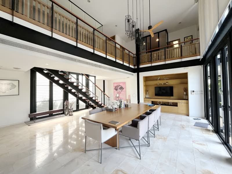 Private Pool House for Sale on Rama 9 near HomePro-Rama9 (081-434-9959), Bangkok, พระรามเก้า, Hua Mak, Bang Kapi, Bangkok, 2 Bedrooms, 350 sqm, Single Detached House For Sale, by Kunanon Warunsirithorn, 500198686 - DDproperty.com