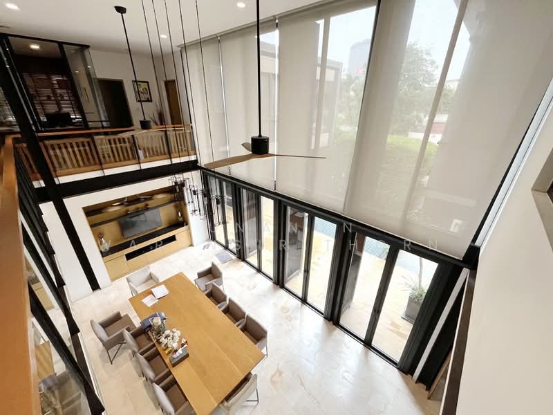 Private Pool House for Sale on Rama 9 near HomePro-Rama9 (081-434-9959), Bangkok, พระรามเก้า, Hua Mak, Bang Kapi, Bangkok, 2 Bedrooms, 350 sqm, Single Detached House For Sale, by Kunanon Warunsirithorn, 500198686 - DDproperty.com