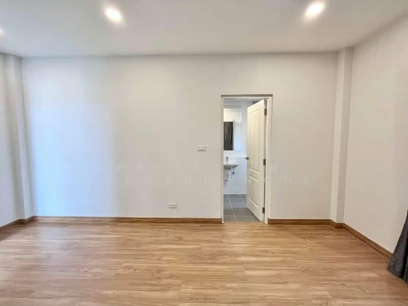 เซนโทร วิภาวดี (Centro Vibhavadi), กรุงเทพ, Chang Akat Uthit Road, สนามบิน, ดอนเมือง, กรุงเทพ, 302 ตร.ม., บ้านเดี่ยว ให้เช่า, โดย Pattaporn Yongsungnone, 500198720 - DDproperty.com