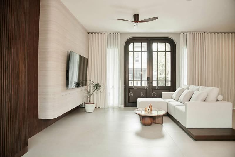 Grand Bangkok Boulevard Krungthepkritha, Bangkok, Srinakarin-Romklao Road, Khlong Sam Prawet, Lat Krabang, Bangkok, 3 Bedrooms, 447 sqm, Single Detached House For Rent, by Pattaporn Yongsungnone, 500198721 - DDproperty.com