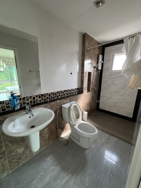 Golden Village Onnut-Pattanakan, Bangkok, Soi On Nut 65 Yak14, Prawet, Prawet, Bangkok, 4 Bedrooms, 145 sqm, Semi-Detached House (Twin House) For Sale, by ปรียาภรณ์ ภู่เจริญ, 500198726 - DDproperty.com