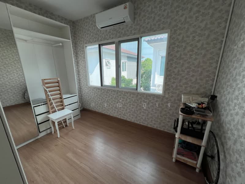 Golden Village Onnut-Pattanakan, Bangkok, Soi On Nut 65 Yak14, Prawet, Prawet, Bangkok, 4 Bedrooms, 145 sqm, Semi-Detached House (Twin House) For Sale, by ปรียาภรณ์ ภู่เจริญ, 500198726 - DDproperty.com