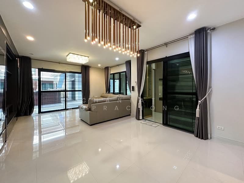 Setthasiri Charun-Pinklao : เศรษฐสิริ จรัญฯ-ปิ่นเกล้า, กรุงเทพ, ถนนเลียบทางรถไฟ, บางขุนนนท์, บางกอกน้อย, กรุงเทพ, 202 ตร.ม., บ้านเดี่ยว ขาย, โดย Chantat Raoprachong, 500198749 - DDproperty.com