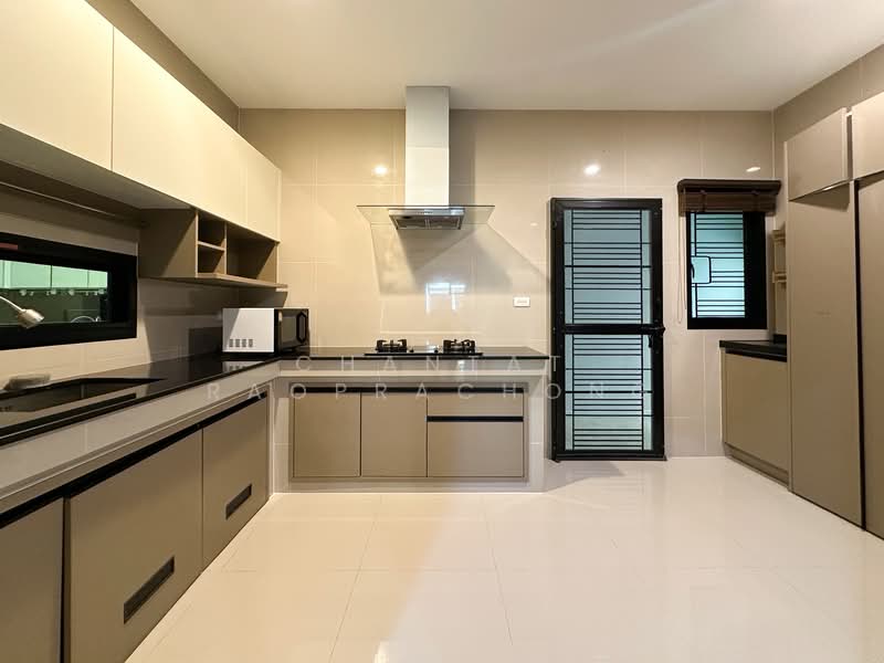 Setthasiri Charun-Pinklao, Bangkok, Lieb Tangrotfai Road, Bang Khun Non, Bangkok Noi, Bangkok, 4 Bedrooms, 202 sqm, Single Detached House For Sale, by Chantat Raoprachong, 500198749 - DDproperty.com