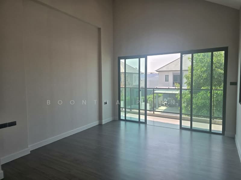 Bangkok Boulevard Rama 5, Nonthaburi, 34-38 Atchariya Prasith Road, Mahasawat, Bang Kruai, Nonthaburi, 5 Bedrooms, 245 sqm, Single Detached House For Rent, by Boontha Phung, 500198768 - DDproperty.com