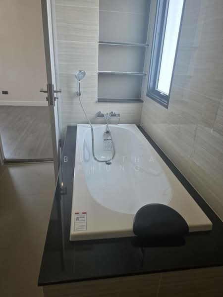 Bangkok Boulevard Rama 5, Nonthaburi, 34-38 Atchariya Prasith Road, Mahasawat, Bang Kruai, Nonthaburi, 5 Bedrooms, 245 sqm, Single Detached House For Rent, by Boontha Phung, 500198768 - DDproperty.com