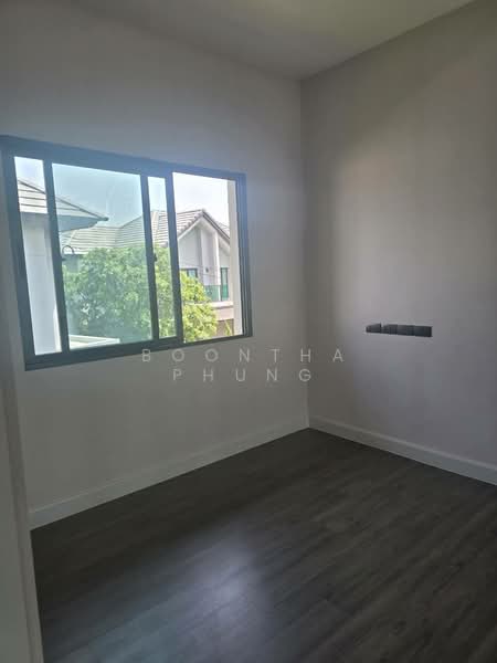 Bangkok Boulevard Rama 5, Nonthaburi, 34-38 Atchariya Prasith Road, Mahasawat, Bang Kruai, Nonthaburi, 5 Bedrooms, 245 sqm, Single Detached House For Rent, by Boontha Phung, 500198768 - DDproperty.com