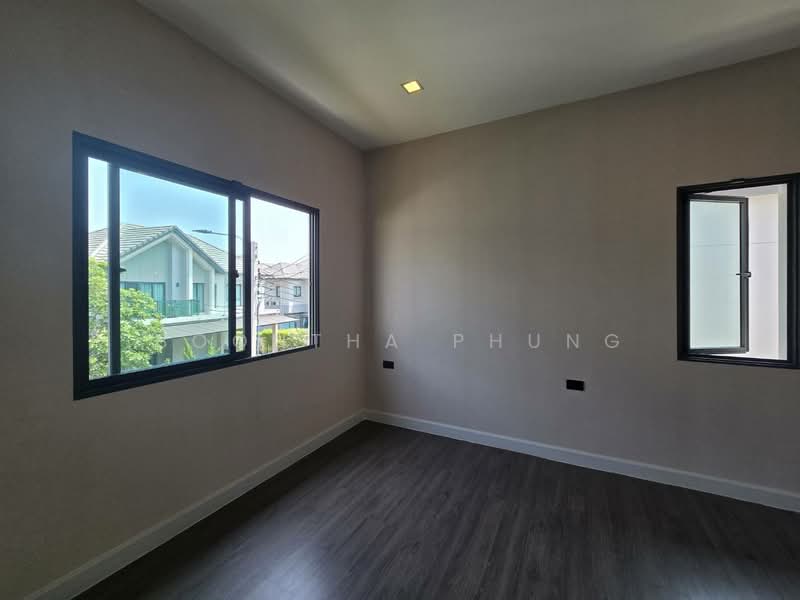 Bangkok Boulevard Rama 5, Nonthaburi, 34-38 Atchariya Prasith Road, Mahasawat, Bang Kruai, Nonthaburi, 5 Bedrooms, 245 sqm, Single Detached House For Rent, by Boontha Phung, 500198768 - DDproperty.com