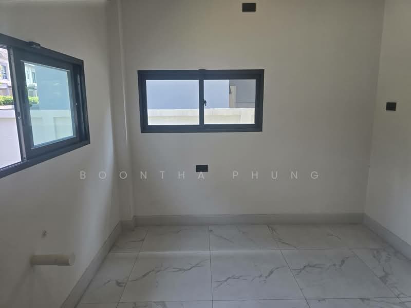 Bangkok Boulevard Rama 5, Nonthaburi, 34-38 Atchariya Prasith Road, Mahasawat, Bang Kruai, Nonthaburi, 5 Bedrooms, 245 sqm, Single Detached House For Rent, by Boontha Phung, 500198768 - DDproperty.com