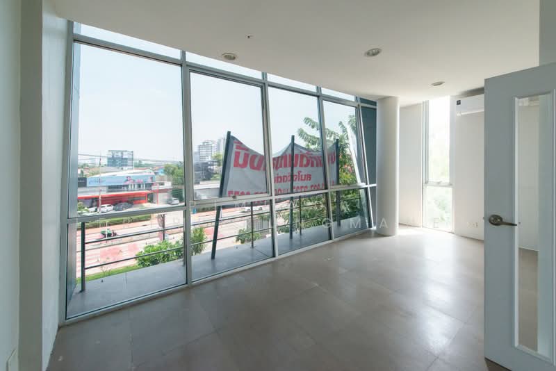 ตึกแถวติดถนนเลี่ยงเมืองปากเกร็ด, Nonthaburi, Bang Talat, Pak Kret, Nonthaburi, , 480 sqm, Shophouse For Rent, by Pimlada Lertritrungmanee, 500198777 - DDproperty.com