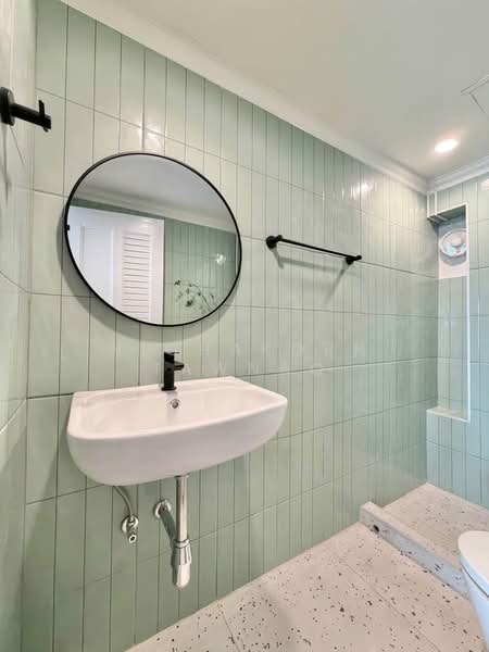 Thonglor Tower, Bangkok, Soi Thonglor, Sukhumvit 55 Road, Khlongtoei Nua, Watthana, Bangkok, 2 Bedrooms, 49 sqm, Condo For Rent, by Nichakorn Tawnao, 500198781 - DDproperty.com