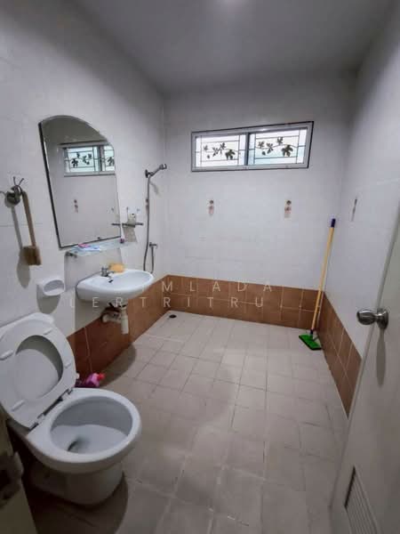 Baan Ruay Charoen, Chon Buri (Pattaya), Surasak, Si Racha, Chon Buri (Pattaya), 3 Bedrooms, 180 sqm, Semi-Detached House (Twin House) For Sale, by Pimlada Lertritrungmanee, 500198784 - DDproperty.com