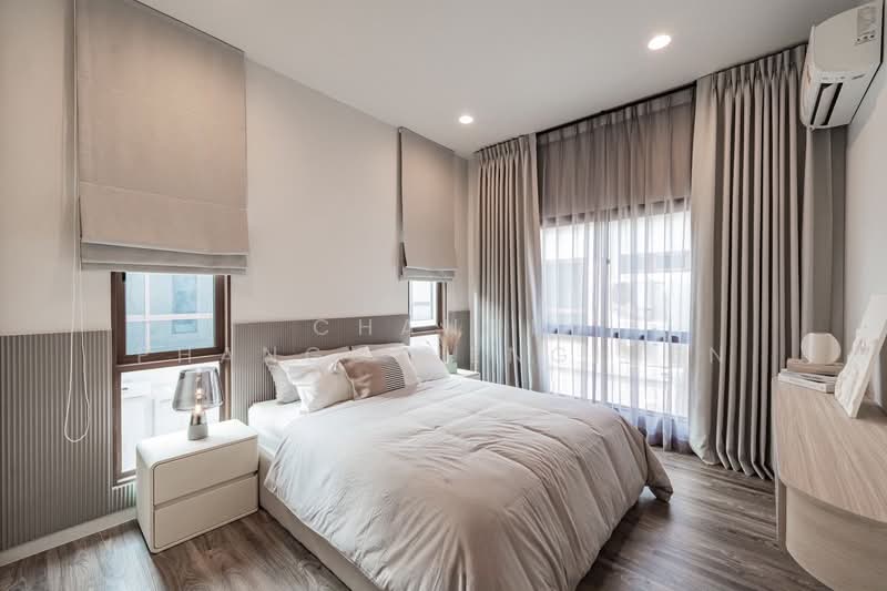 Burasiri Krungthep Kreetha, Bangkok, 95 Soi Pracha Ruam Chai, Hua Mak, Bang Kapi, Bangkok, 4 Bedrooms, 238 sqm, Single Detached House For Rent, by Chanon Phangchienghien, 500198794 - DDproperty.com