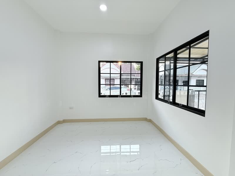 ม.นันทวัน 4 ซ.เลียบวารี53 แขวงโคกแฝด เขตหนองจอก, กรุงเทพ, เลียบวารี53, โคกแฝด, หนองจอก, กรุงเทพ, 112 ตร.ม., บ้านแฝด ขาย, โดย นภัสศรณ์ วงศ์สินไทยกร (นันท์), 500198799 - DDproperty.com