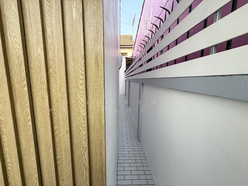 ม.นันทวัน 4 ซ.เลียบวารี53 แขวงโคกแฝด เขตหนองจอก, Bangkok, เลียบวารี53, Khok Faed, Nong Chok, Bangkok, 3 Bedrooms, 112 sqm, Semi-Detached House (Twin House) For Sale, by นภัสศรณ์ วงศ์สินไทยกร (นันท์), 500198799 - DDproperty.com