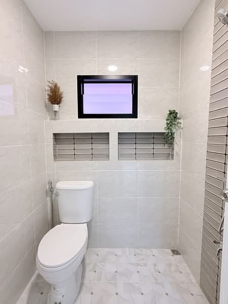 ม.นันทวัน 4 ซ.เลียบวารี53 แขวงโคกแฝด เขตหนองจอก, Bangkok, เลียบวารี53, Khok Faed, Nong Chok, Bangkok, 3 Bedrooms, 112 sqm, Semi-Detached House (Twin House) For Sale, by นภัสศรณ์ วงศ์สินไทยกร (นันท์), 500198799 - DDproperty.com