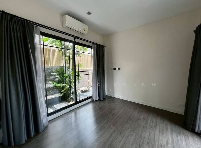 Bangkok Boulevard Sathorn-Pinklao 2, Nonthaburi, Bang Kruai-Chong Thanom Road, Mahasawat, Bang Kruai, Nonthaburi, 4 Bedrooms, 248 sqm, Single Detached House For Sale, by Boontha Phung, 500198825 - DDproperty.com