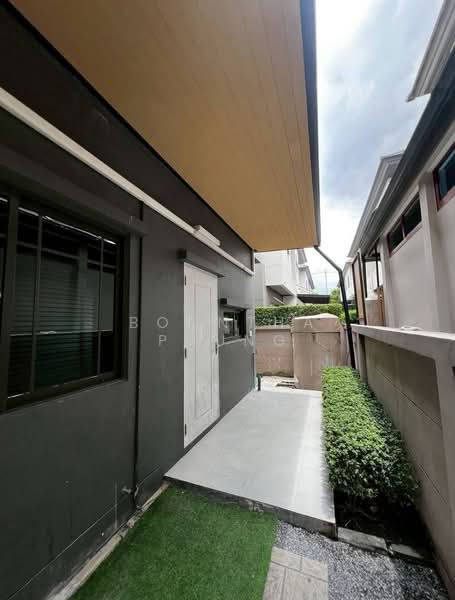 Bangkok Boulevard Sathorn-Pinklao 2, Nonthaburi, Bang Kruai-Chong Thanom Road, Mahasawat, Bang Kruai, Nonthaburi, 4 Bedrooms, 248 sqm, Single Detached House For Sale, by Boontha Phung, 500198825 - DDproperty.com