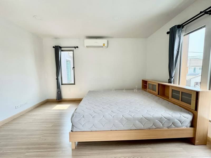 ให้เช่าบ้านเดี่ยว โครงการใหม่ ม.ริมเขา บางพระ ศรีราชา, Chon Buri (Pattaya), Bang Phra, Si Racha, Chon Buri (Pattaya), 3 Bedrooms, 120 sqm, Single Detached House For Rent, by Dusit Saengfa, 500198839 - DDproperty.com