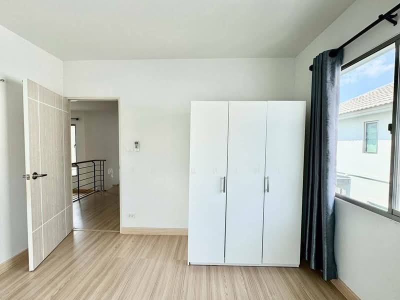 ให้เช่าบ้านเดี่ยว โครงการใหม่ ม.ริมเขา บางพระ ศรีราชา, Chon Buri (Pattaya), Bang Phra, Si Racha, Chon Buri (Pattaya), 3 Bedrooms, 120 sqm, Single Detached House For Rent, by Dusit Saengfa, 500198839 - DDproperty.com