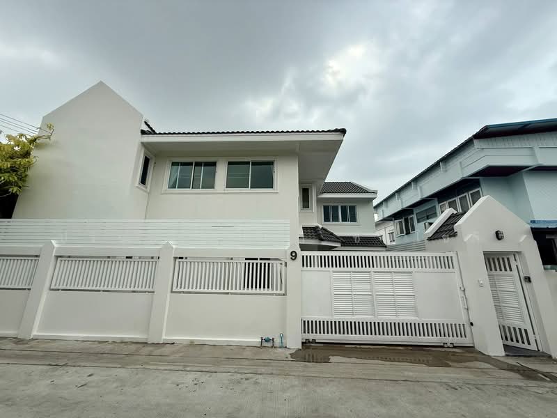 บ้านเดี่ยวรีโนเวทใหม่ให้เช่า ย่านหัวหมาก, กรุงเทพ, หัวหมาก 7, หัวหมาก, บางกะปิ, กรุงเทพ, 200 ตร.ม., บ้านเดี่ยว ให้เช่า, โดย ปรินทร์ญาดา ชิณโชติ, 500198867 - DDproperty.com