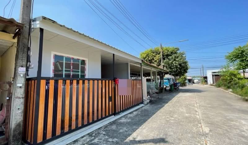 Ruen Suk Village 1, Pathum Thani, Lam Phak Kut, Thanyaburi, Pathum Thani, 3 Bedrooms, 72 sqm, Townhouse For Sale, by ชนะชาติ นนท์ตา, 500198874 - DDproperty.com
