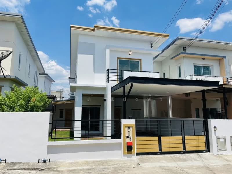 ขายบ้านแฝดรีโนเวทใหม่ ม.เมโทรปาร์ค เขาน้ำซับ ศรีราชา, Chon Buri (Pattaya), Thung Suk La, Si Racha, Chon Buri (Pattaya), 3 Bedrooms, 120 sqm, Semi-Detached House (Twin House) For Sale, by Dusit Saengfa, 500198875 - DDproperty.com